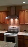 Love the lighting from this range hood!